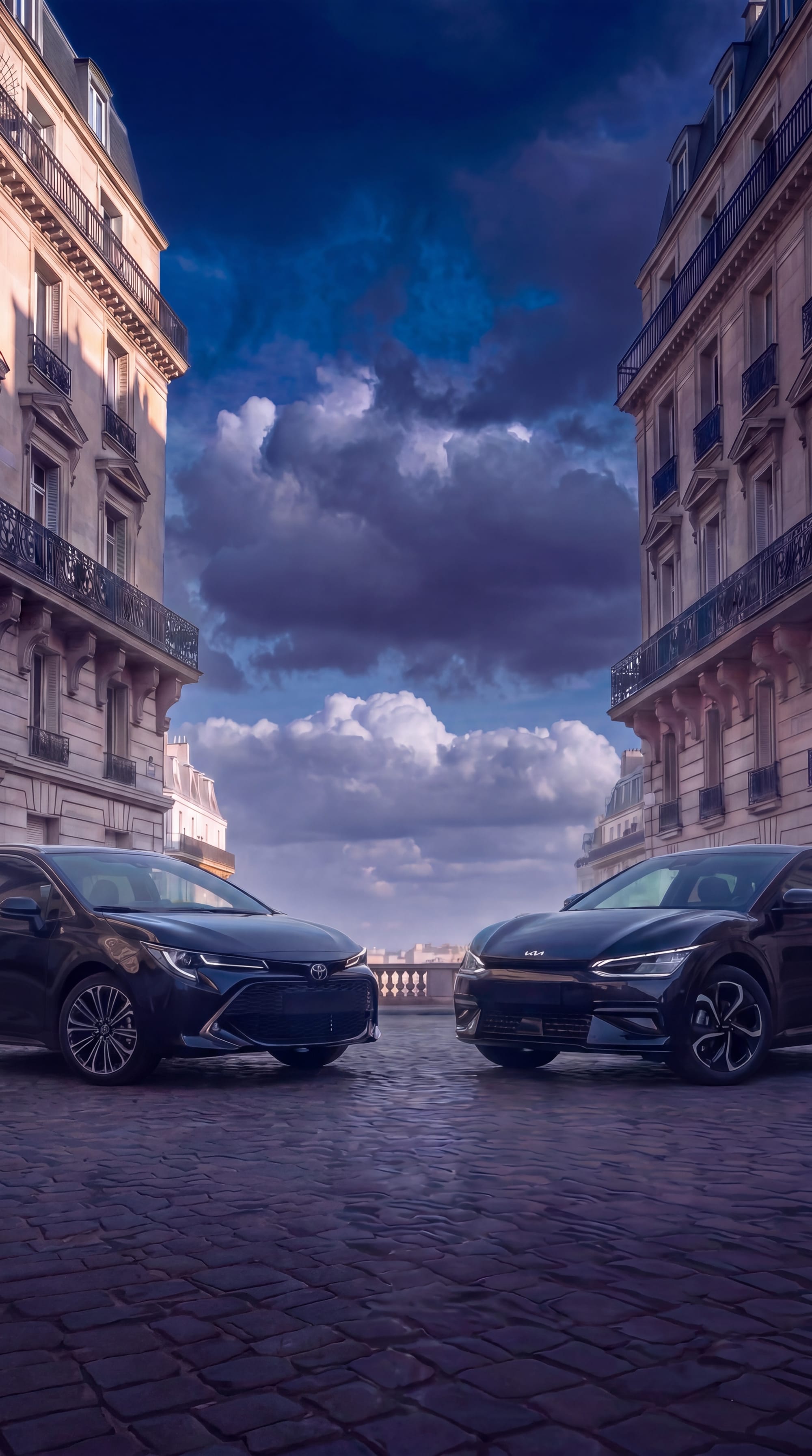 Voitures VTC hybrides et électriques Klavem Fleet dans une rue d'Île-de-France